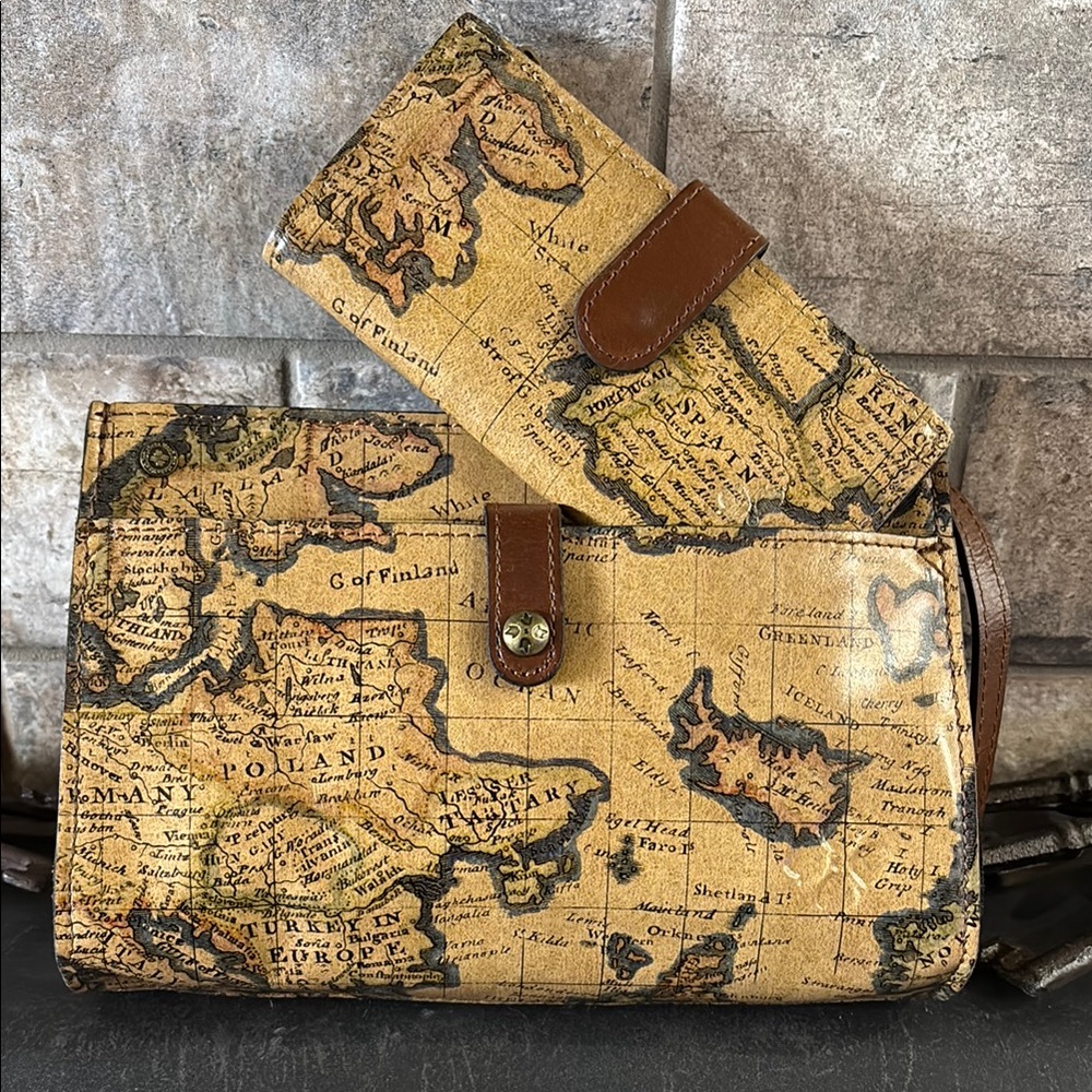 NWT Patricia Nash European Map bag set